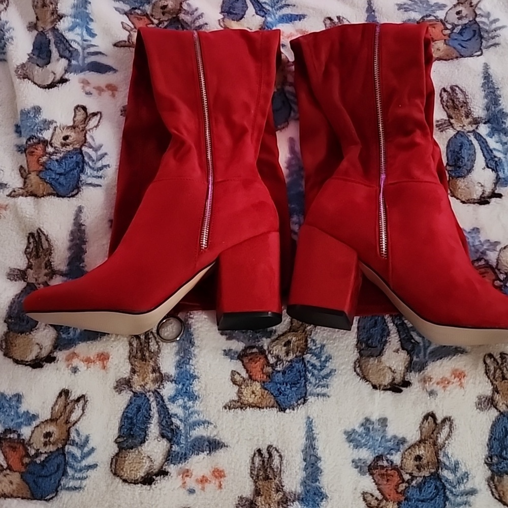 ✨️❤️NWB  HOT TOPIC RED VELVET ZIPPER THIGH HIGH BOOTS/ SEXY/ FUN❤️✨️ - Picture 6 of 8